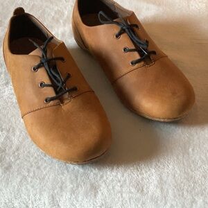 Classic Brown Leather Flats